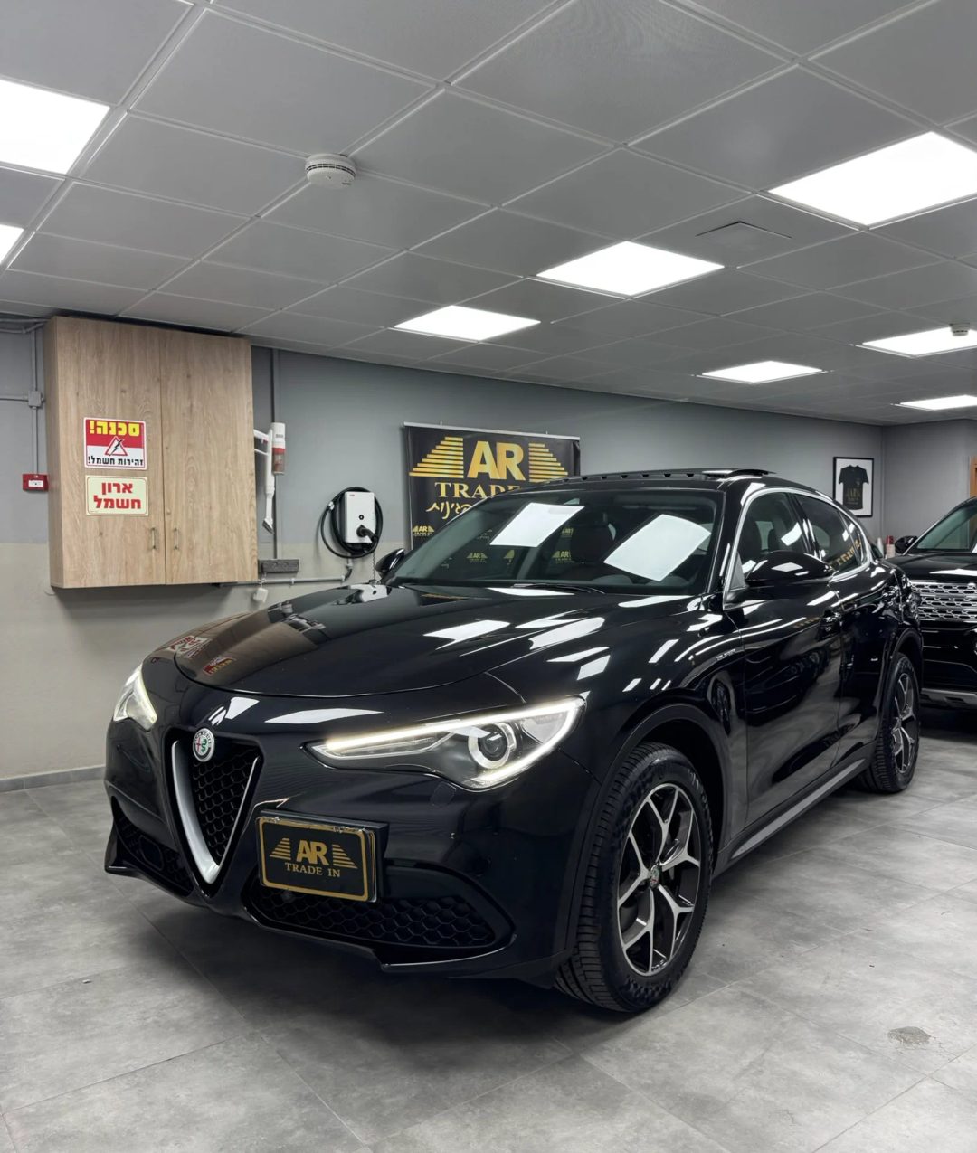 אלפא רומיאו_אי STELVIO MONZA AWD 2022