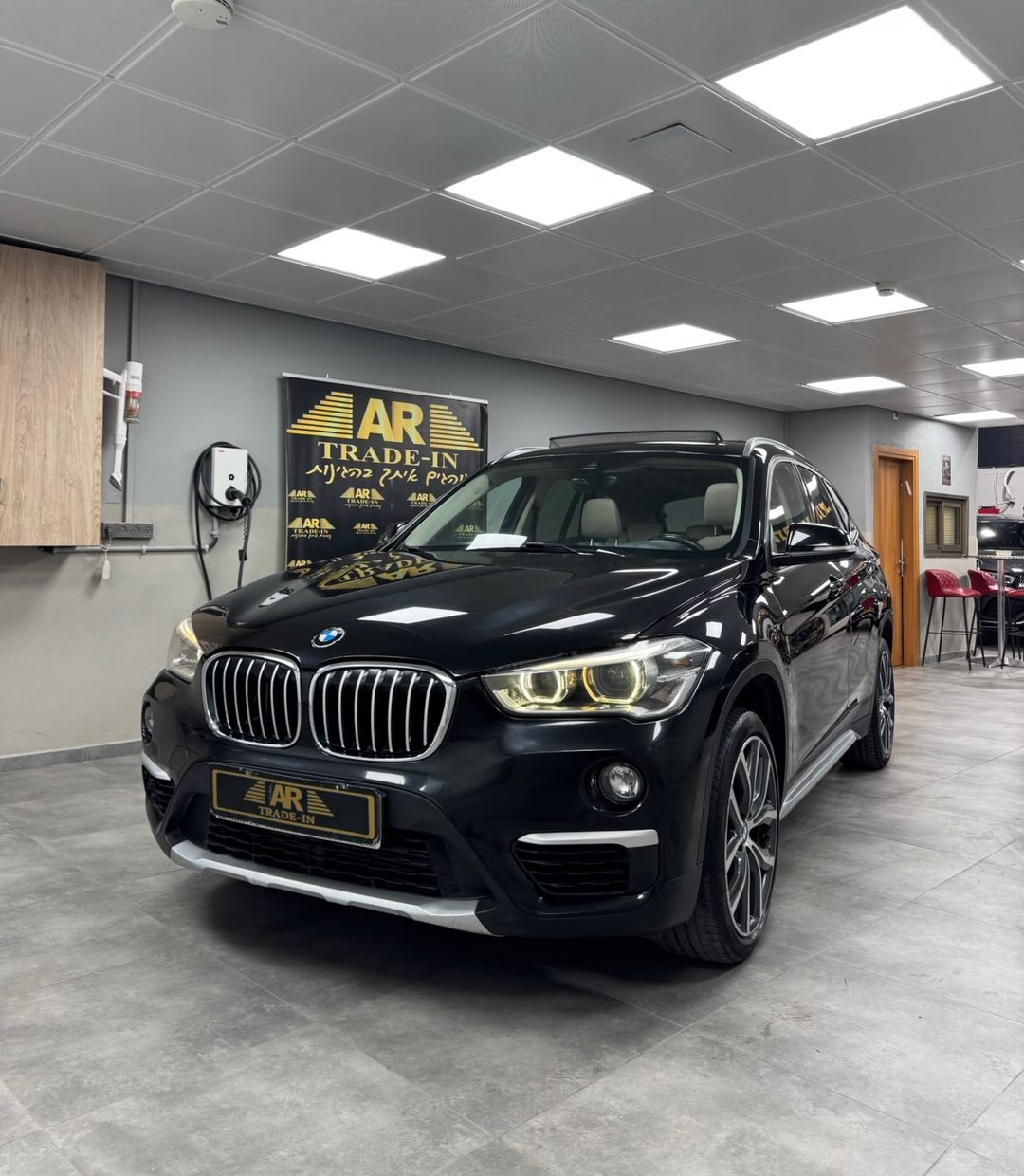 ב מ וו גרמניה X1 SDRIVE20I XLINE 2019